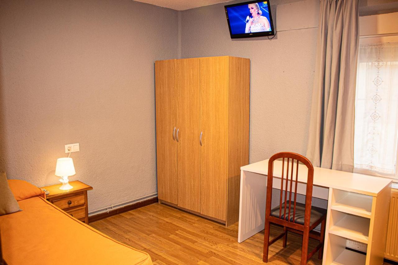 Residencia Salamanca Universitaria Hotel ภายนอก รูปภาพ